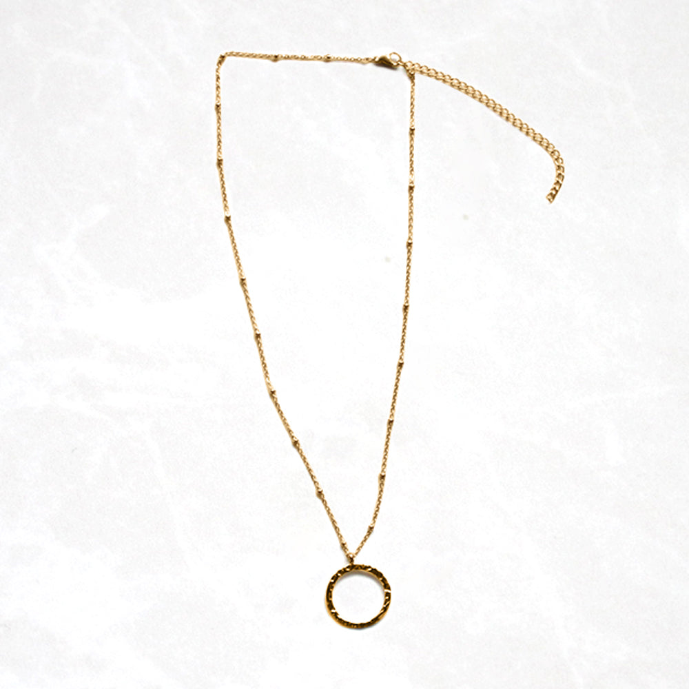Collier Ezra