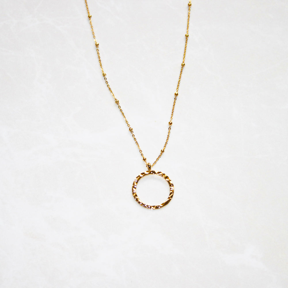 Collier Ezra